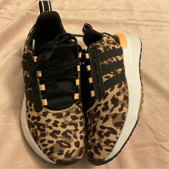 adidas Women's Racer Tr21 Running Shoe size 5 - Picture 2 of 11